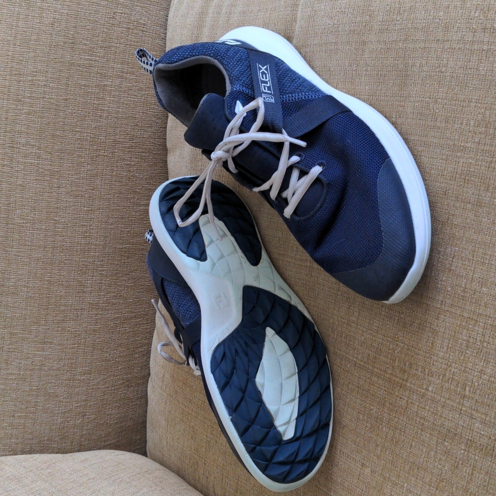 Golf shoes or post golf, FootJoy,91/2W,